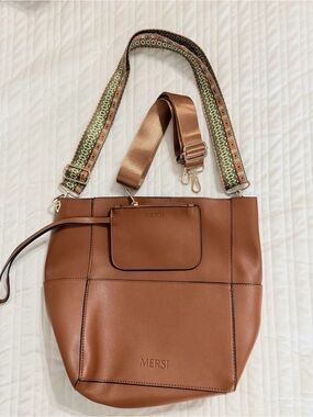 Mersi Demi Vegan Bucket Bag
